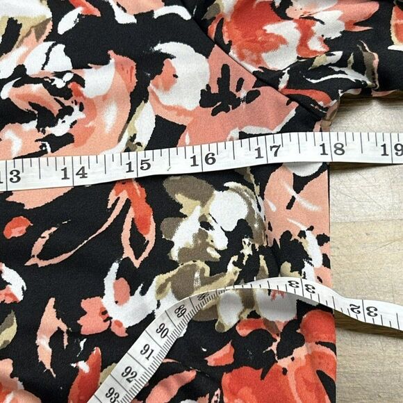 Women's Notations Petite Small Black Floral  Stretch  Blouse - Picture 7 of 9